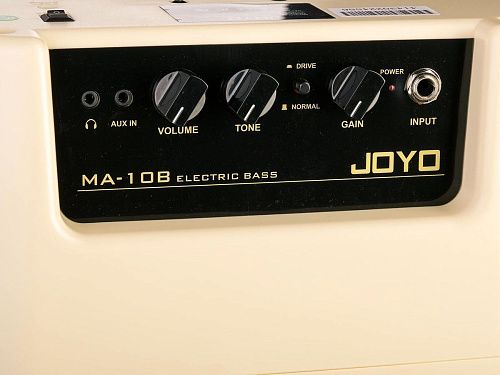 Joyo MA-10B Портативный комбоусилитель для бас-гитары, батарейки.